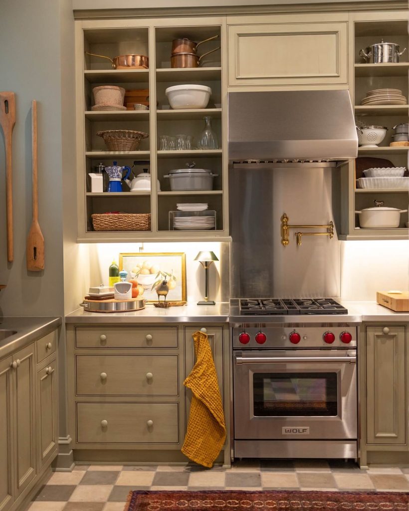 25. French Country Farmhouse Meets Gourmet Utility