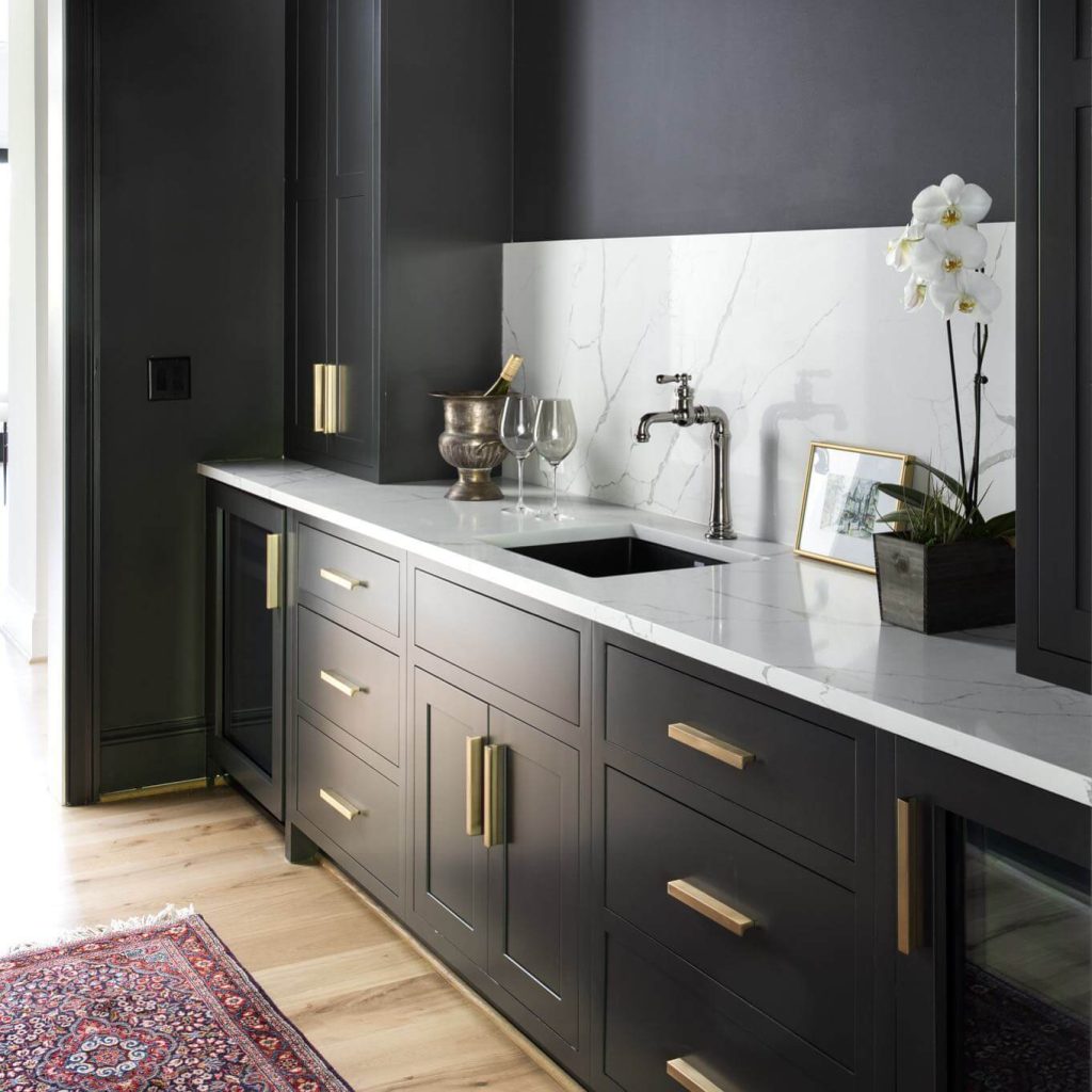27. Black and White Sophistication with a Modern Edge