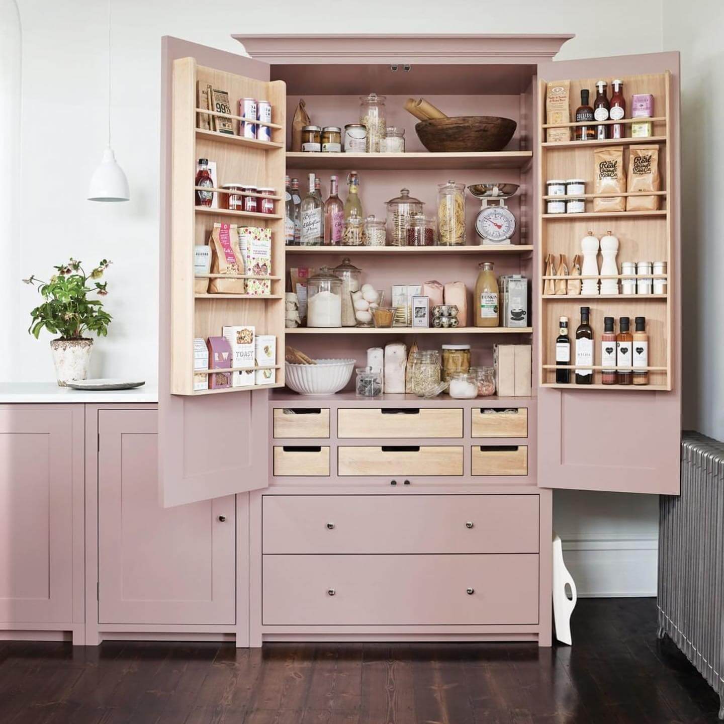 How to Organize Your Pantry Cabinet with These Ideas