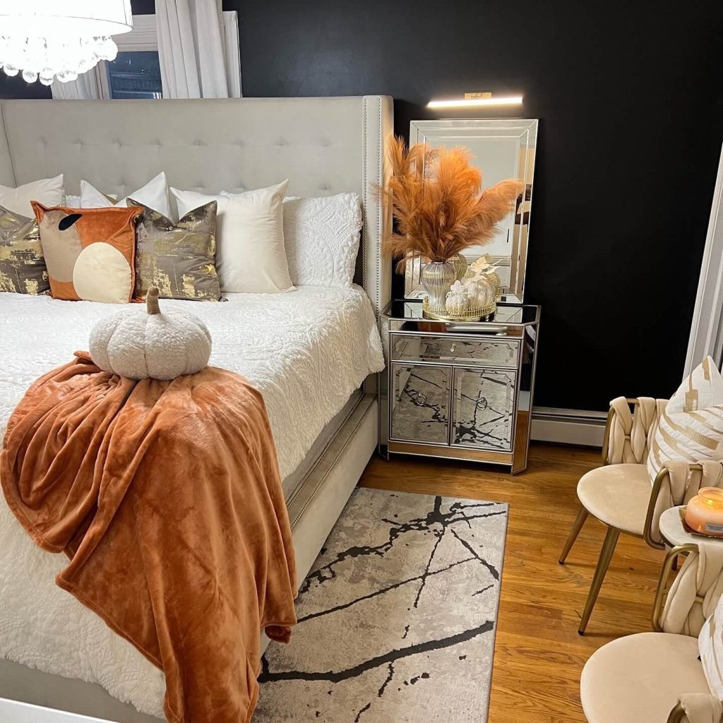 11. Glam Autumn with Luxe Metallic Accents