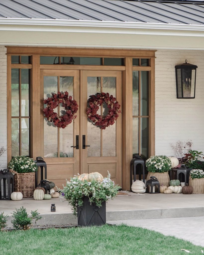 16. Natural Neutrals and Double Door Drama