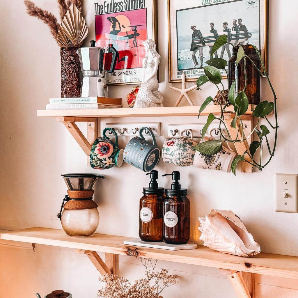 20. Vintage-Inspired Coastal Coffee Bar