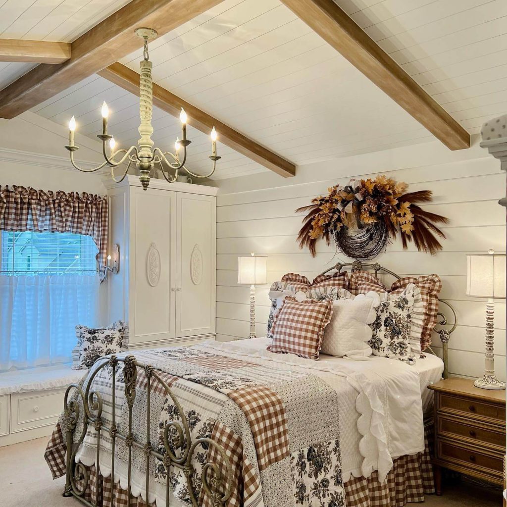 27. Country Cottage with Vintage Fall Flair