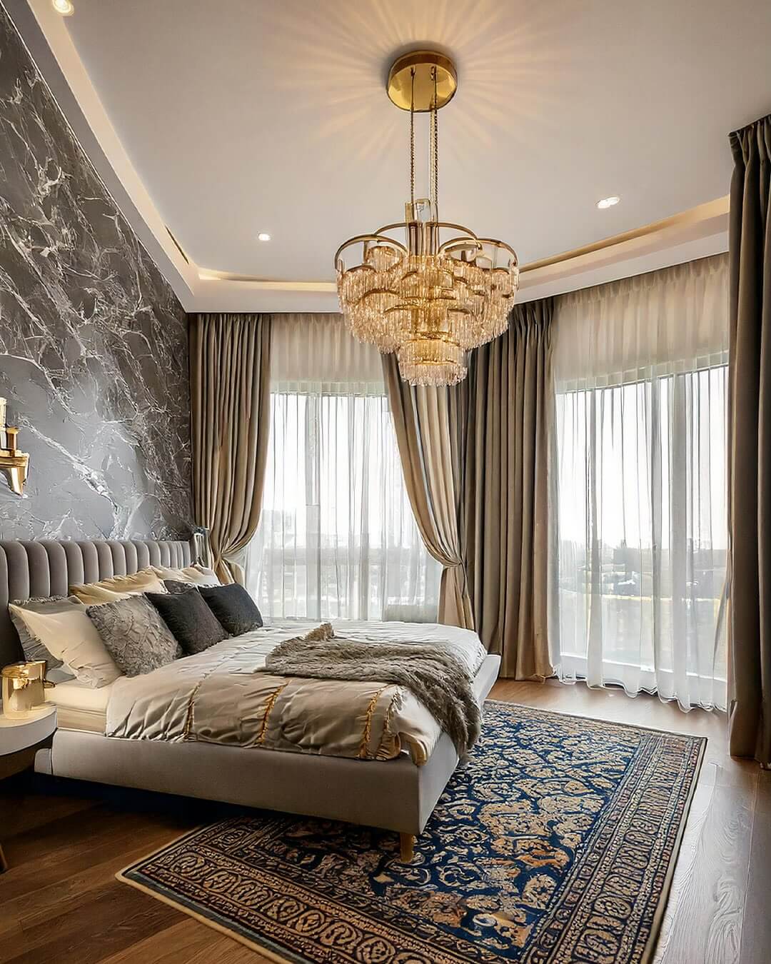 21 High Ceiling Bedroom Ideas That Redefine Elegance